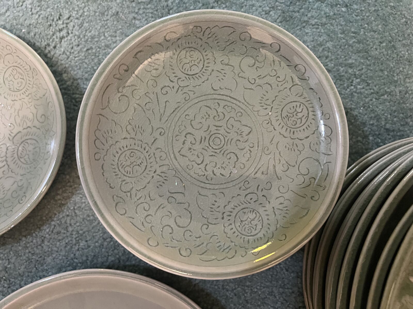 Fancy stoneware from Thailand, high-end ceramic dishware 10 place settings