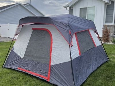 6 Person Instant Cabin Tent. Members Mark