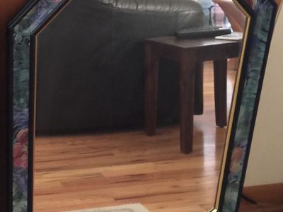 Octagonal Wall Mirror with Floral Pattern Wood Frame and Hanging Wire