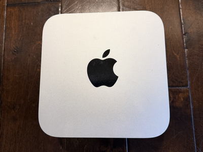 Apple - Mac Studio - M1 Max - 24C GPU - 512 SSD - Silver