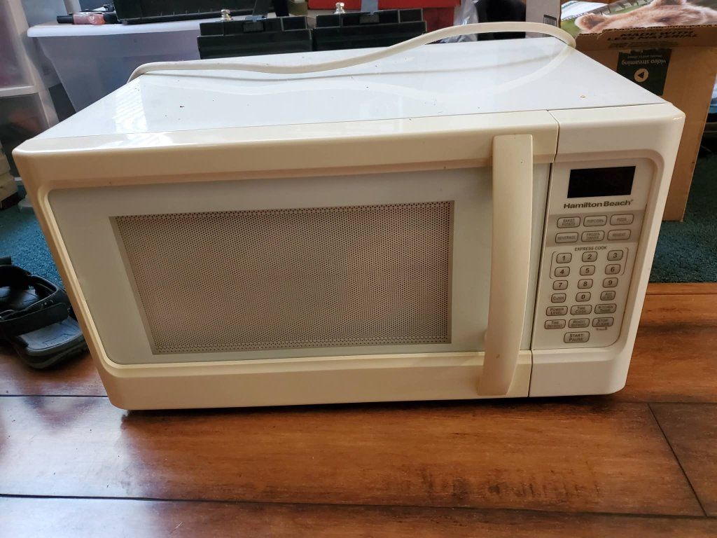 good working dryer and microwave