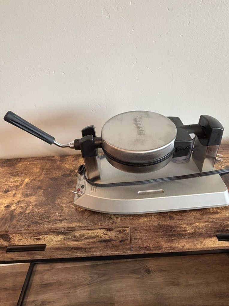 Waring Pro WMK300 Belgian Waffle Maker