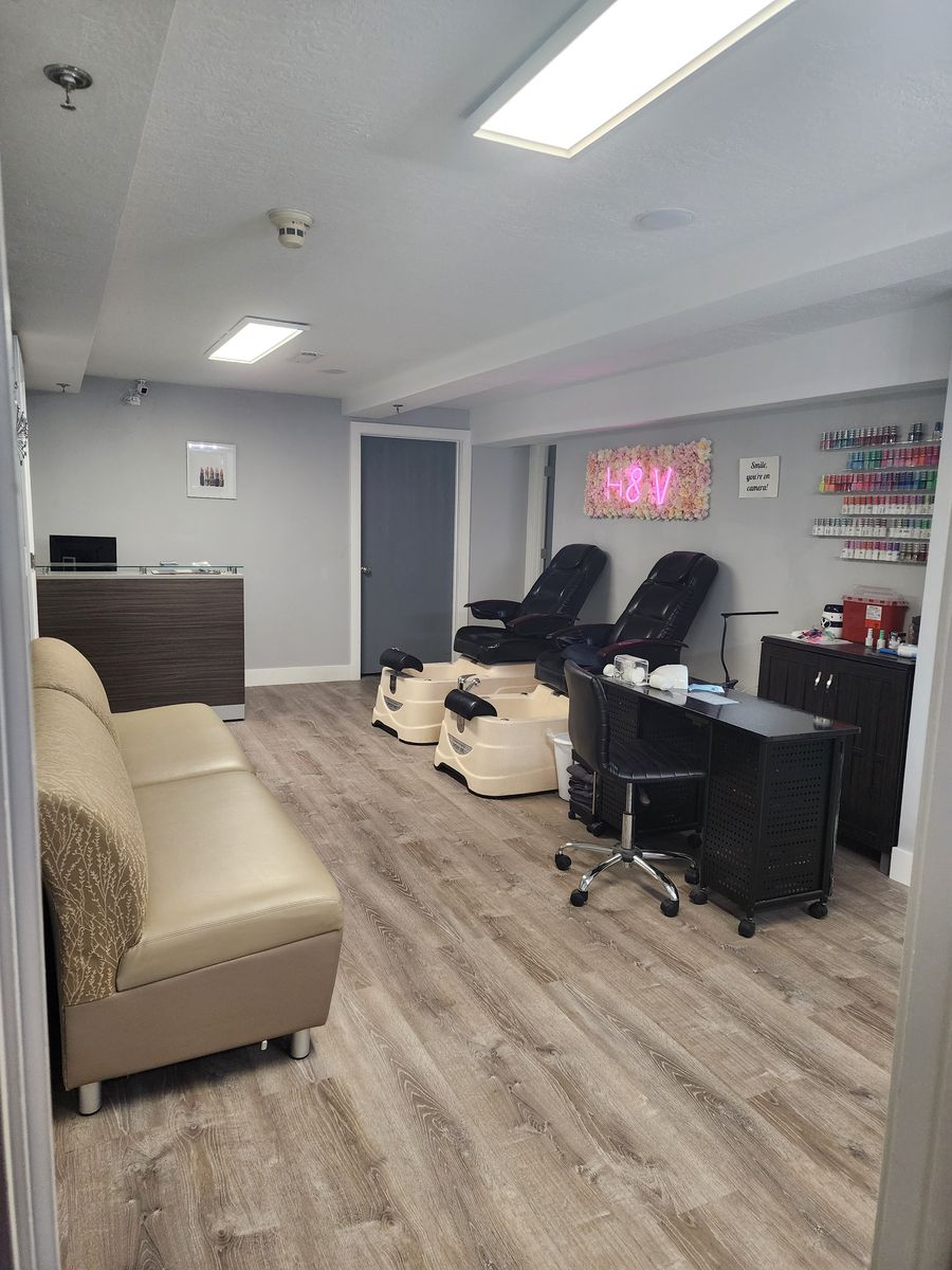 Nail Station Space for Rent - Orem