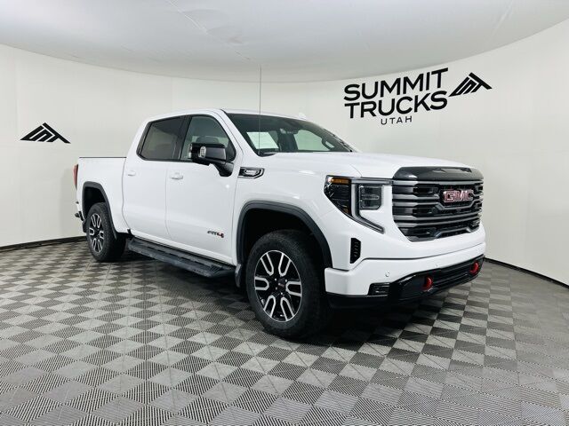 2025 GMC 1500 AT4