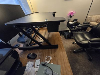 Hydraulic Sit/Stand Desk Riser