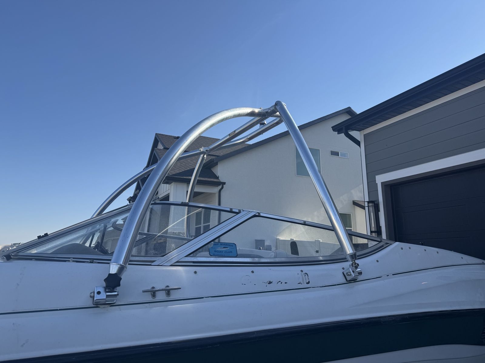 Main image 3