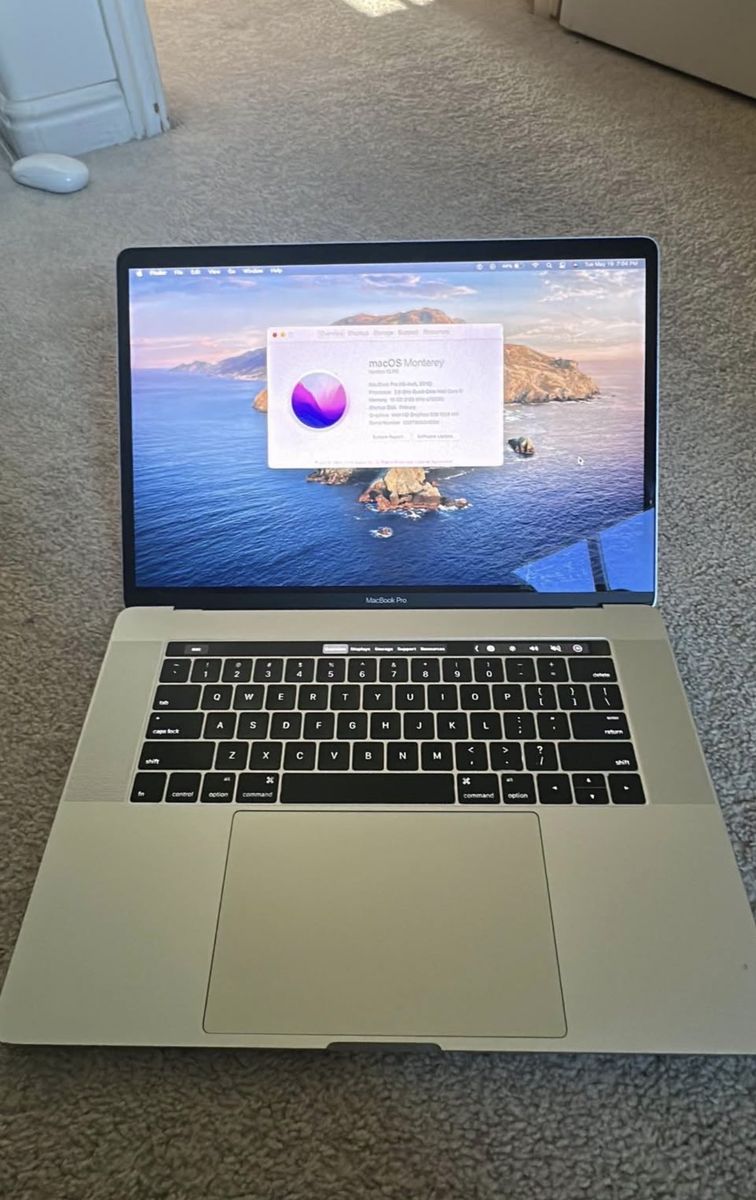 MacBook Pro 2016 with TouchBar