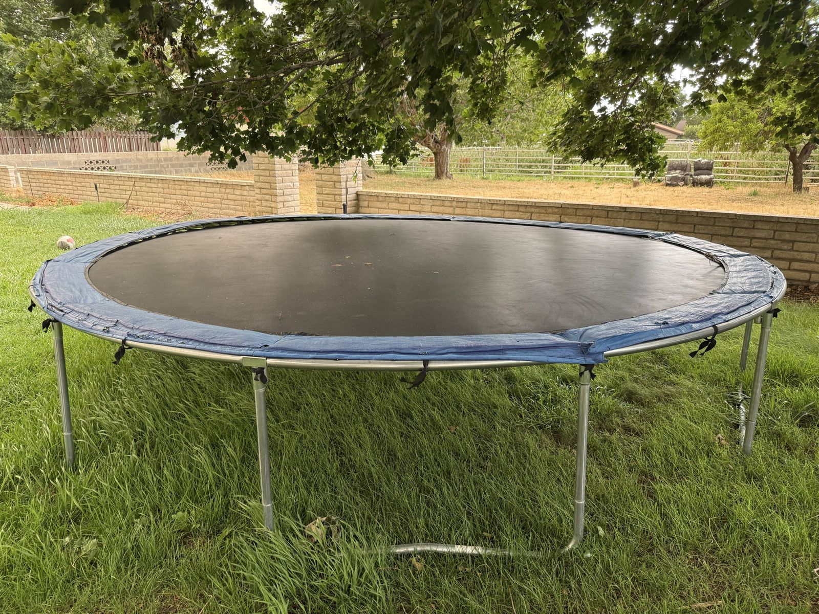 14 FOOT TRAMPOLINE FOR SALE