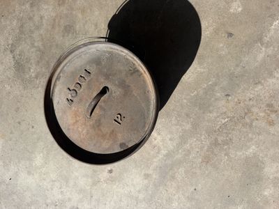 Lodge 12 Camp Dutch Oven Lid only