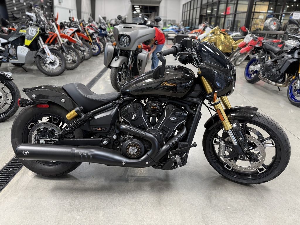 2026 Indian Motorcycle® 101 Scout® Black Crystal with Super Graphite