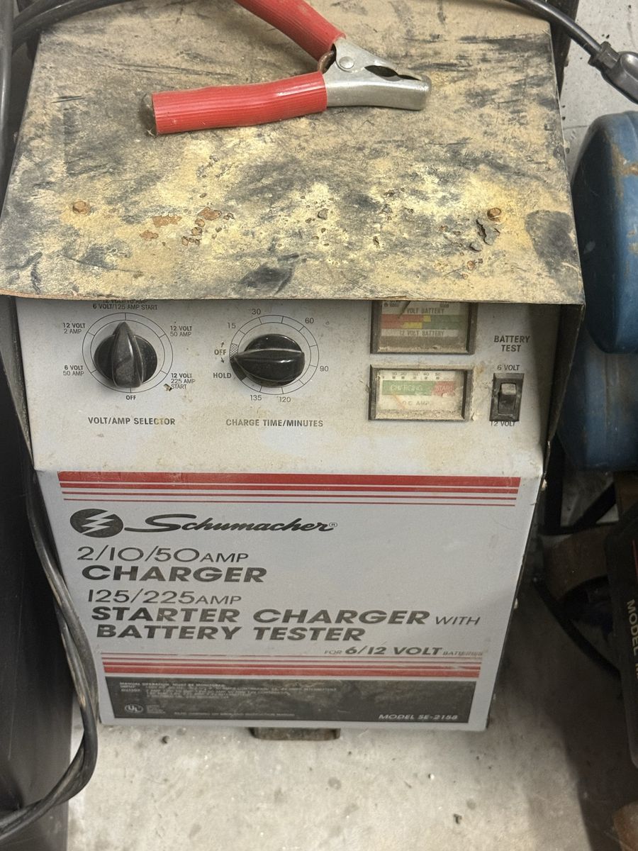 Schumacher 2/10/50 Amp 125/225 Amp Starter Charger with Battery Tester