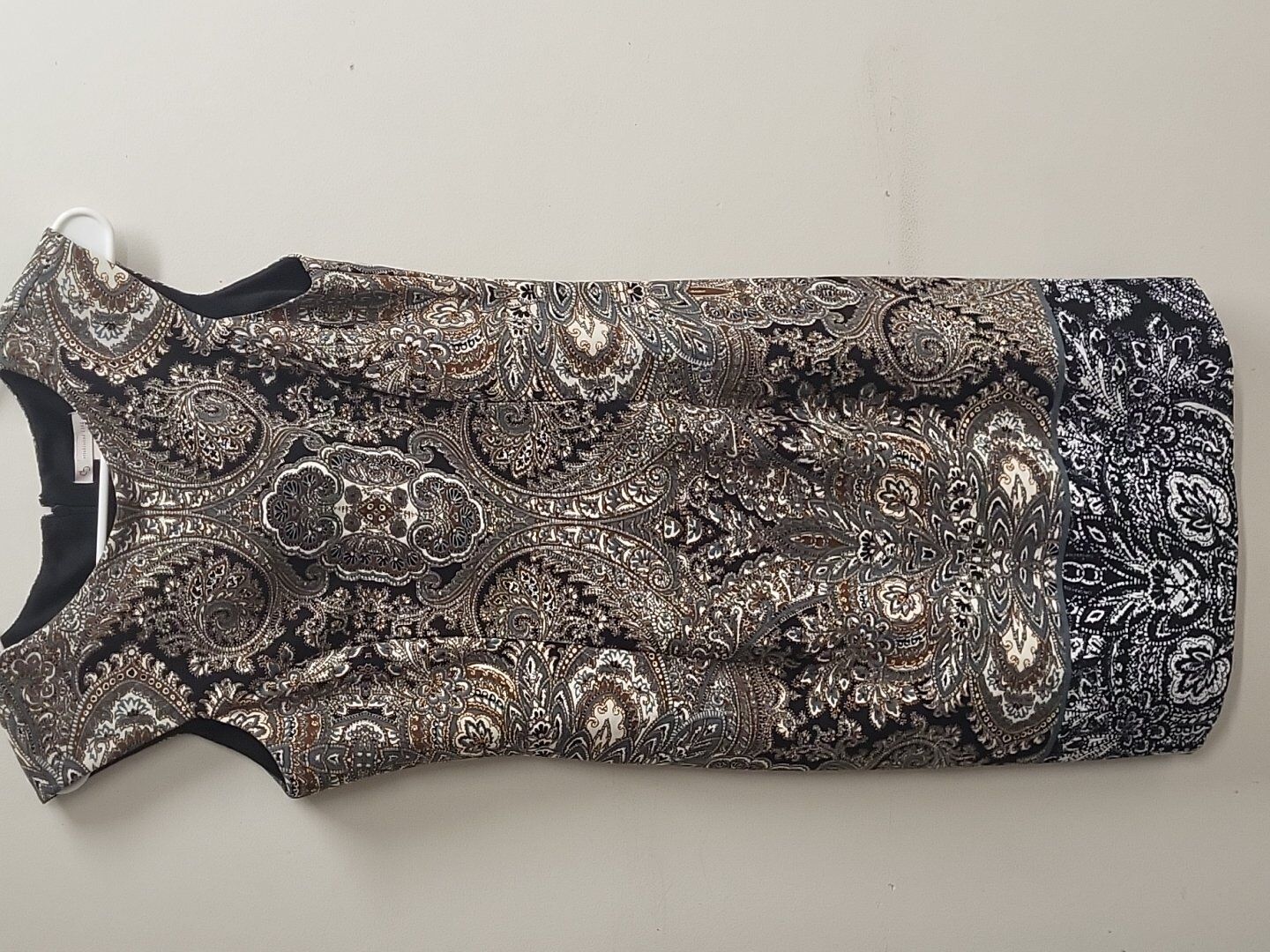 Ladie's size 8 Dress Barn Dress