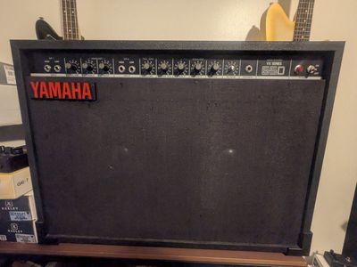Yamaha 65D VX Series guitar amp