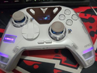Flydigi apex 4 pc controller in great condition!