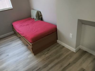 Single Room for Rent