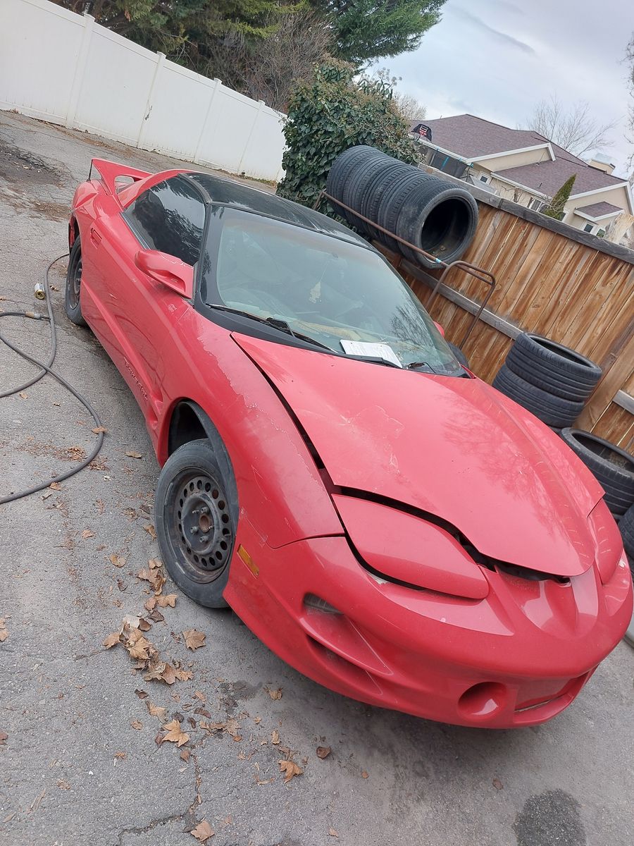1997 Pontiac Trans Am Parts Out