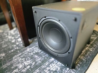 Definitive Technology ProSub 1000 Active 10" 300W Powered Subwoofer