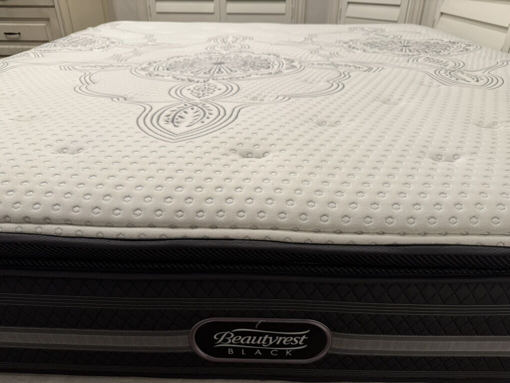Beautyrest black pillowtop king Mattress! $500