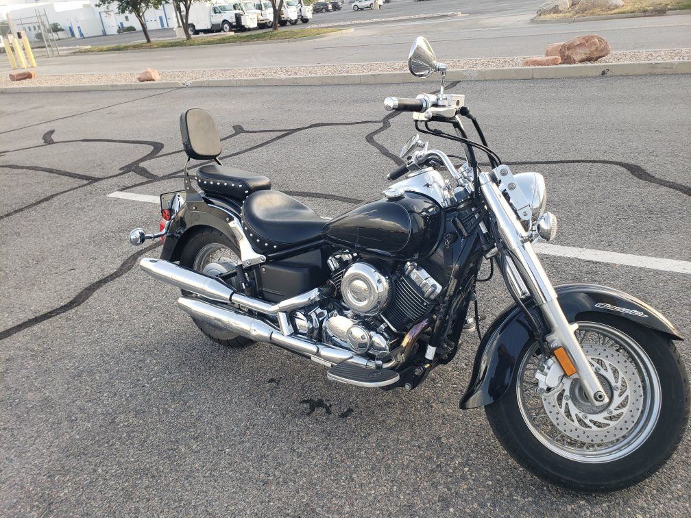 Yamaha V-Star 650 Classic Motorcycle - Black, Used, Chrome Accents