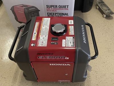 Honda EU3000is Inverter Generator - Super Quiet, 3000W