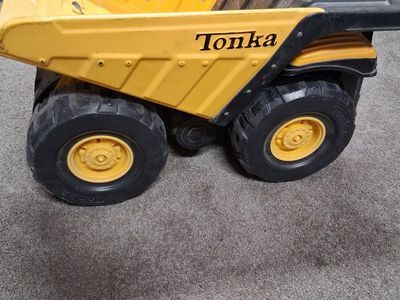 Large Tonka Dump Truck Good!