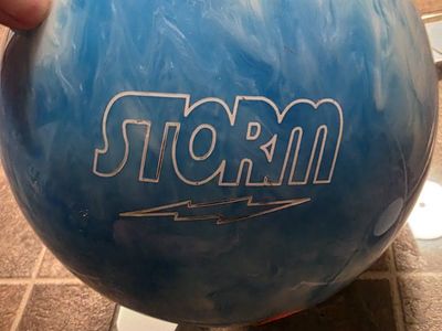 Storm Ice Bowling Ball Blue/White Pearl Swirl 14lbs