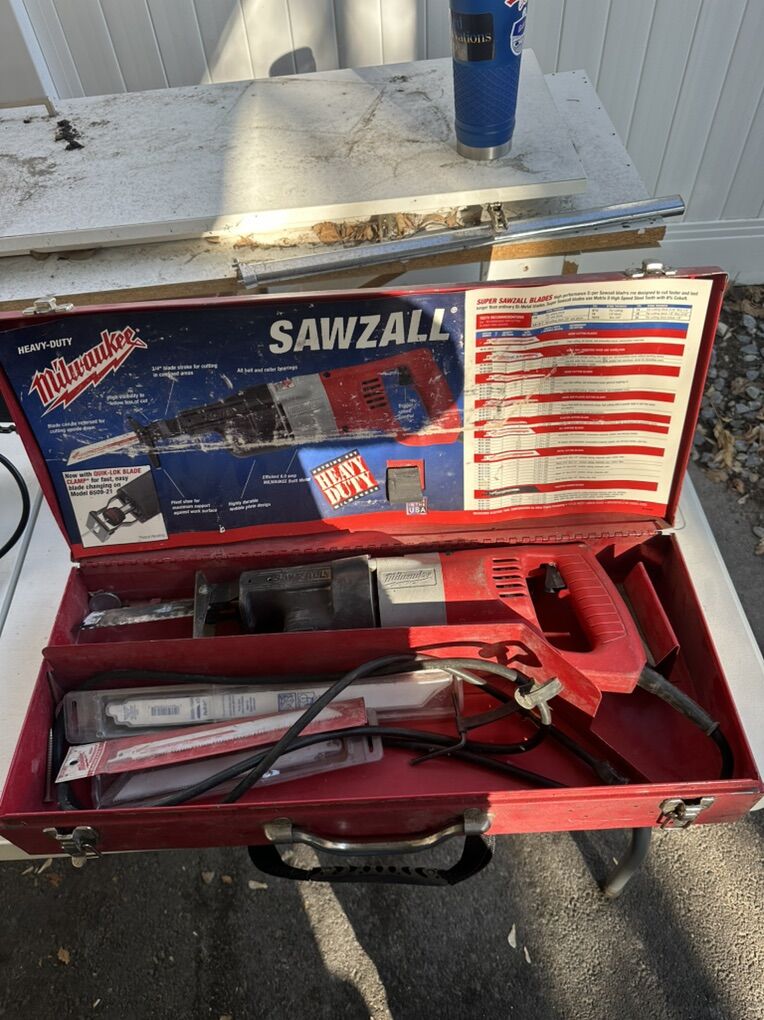 Milwaukee Heavy-Duty Sawzall