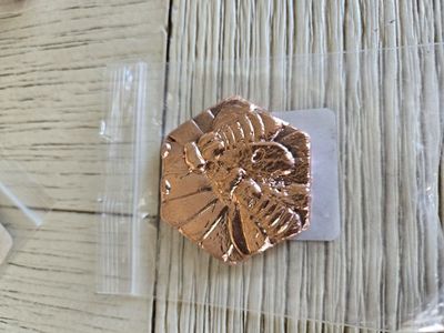 2 oz copper bee medallion
