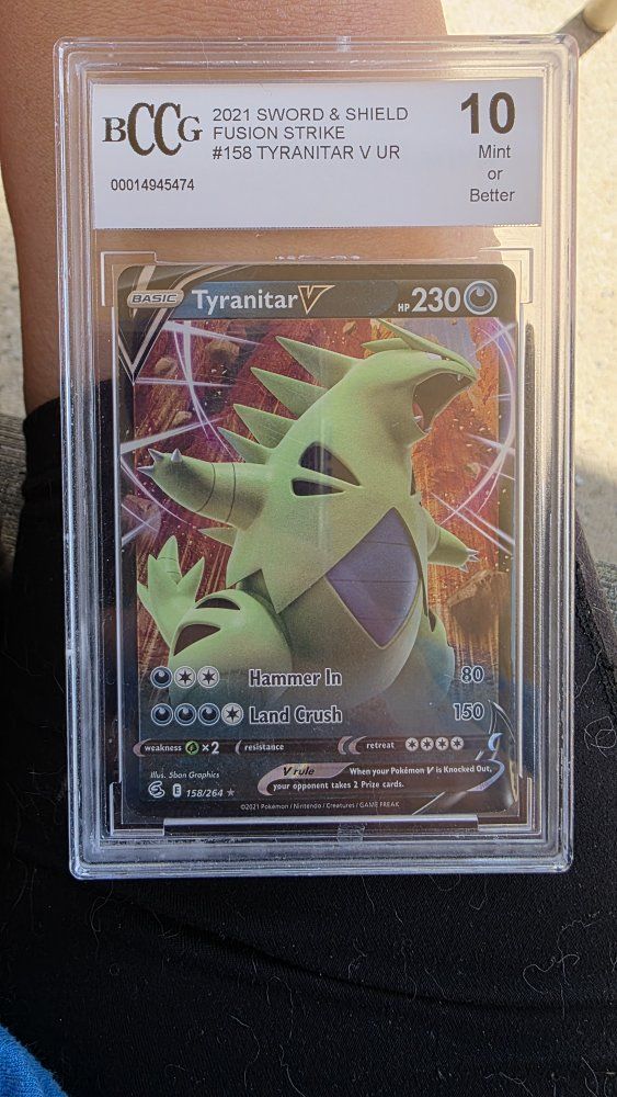 Pokemon 2021 Pokemon Sword & Shield Fusion Strike Tyranitar V #158 BCCG 10 Graded Card