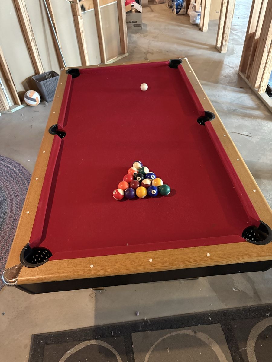 Pool table