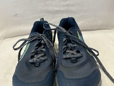Altra Timp 3 women’s size 8.5 blue lightweight trail shoes lightly used