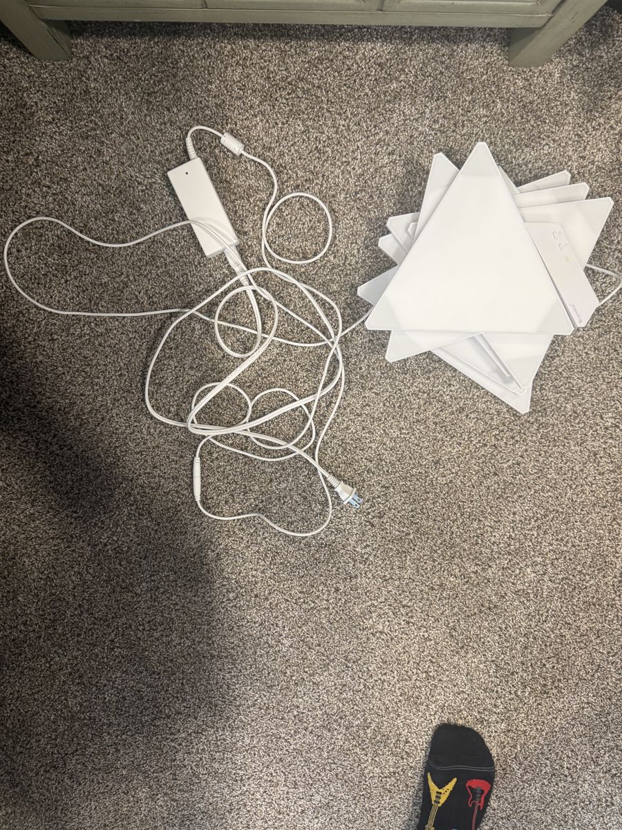 Nanoleaf triangle led lights