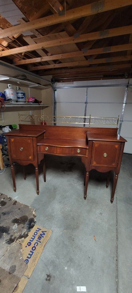Vintage Sheraton Style Sideboard