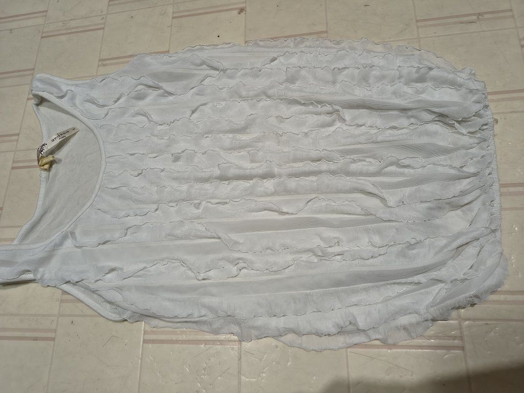 Main image 4