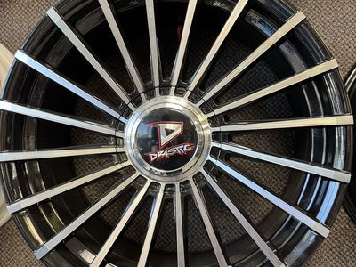 Brand new set of 4 wheels Drastic DS5 18x8 Black/Machined