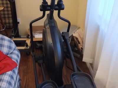Sole E55 Elliptical Exercise Machine