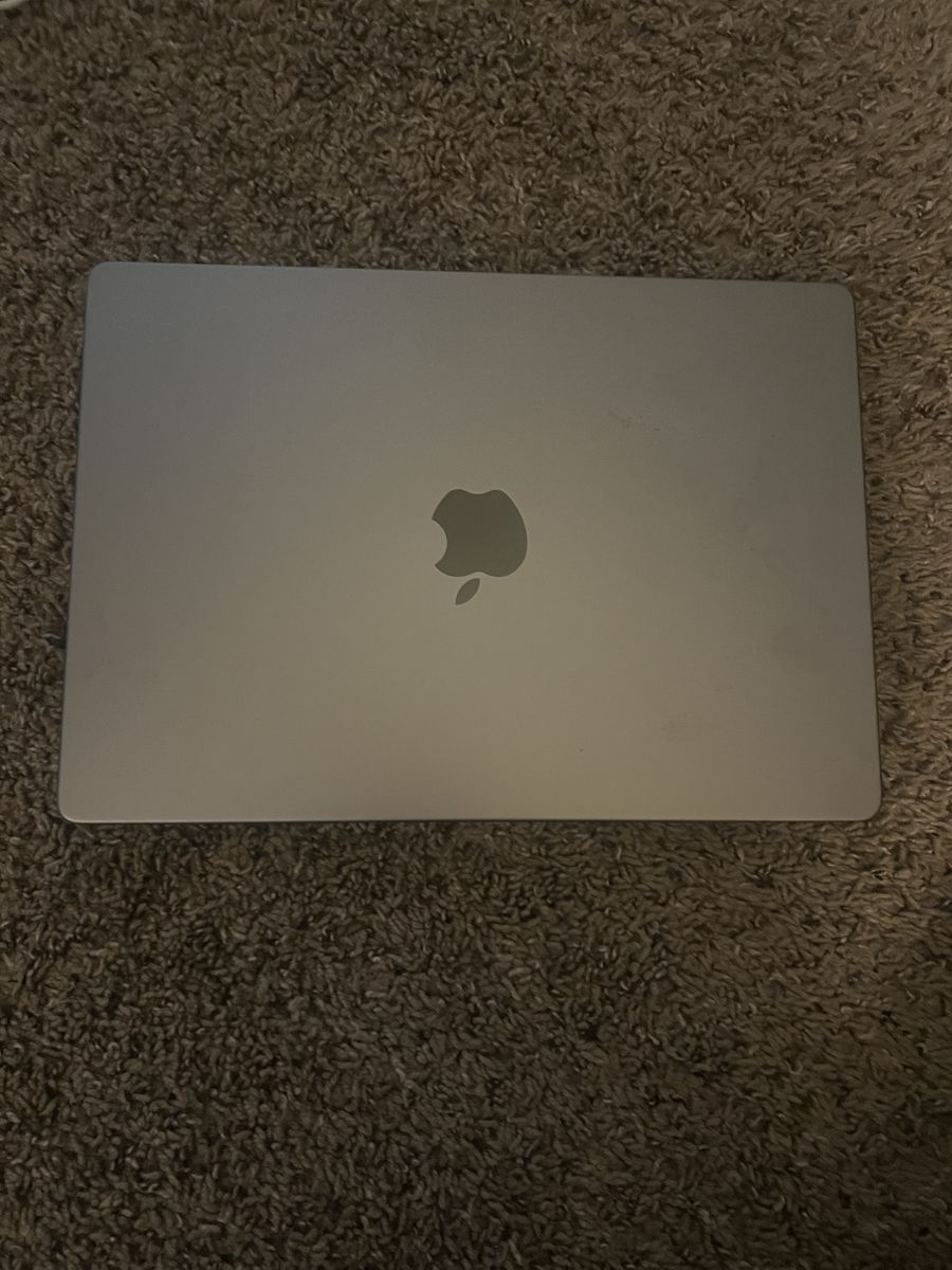 2021 M1 processor 14” MacBook Pro
