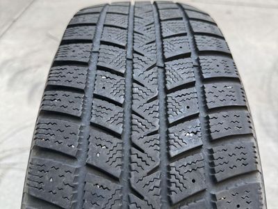 Goodyear Winter Command Tire 225/60R18 100T