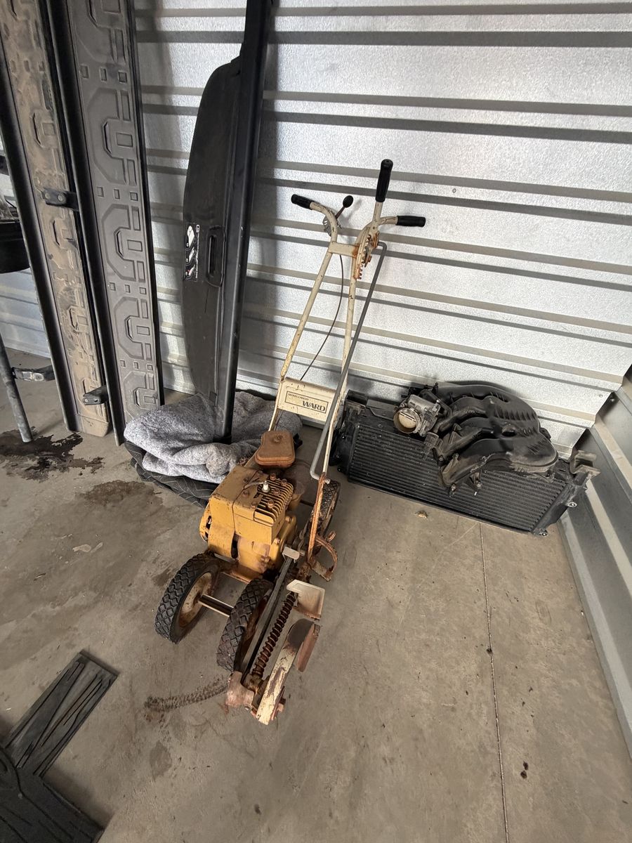 WARD Vintage Gas-Powered Edger - Needs Repair/Parts