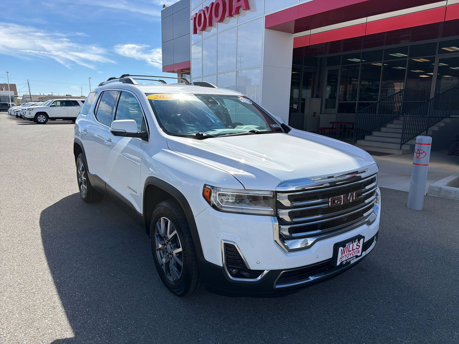 2023 GMC Acadia SLT