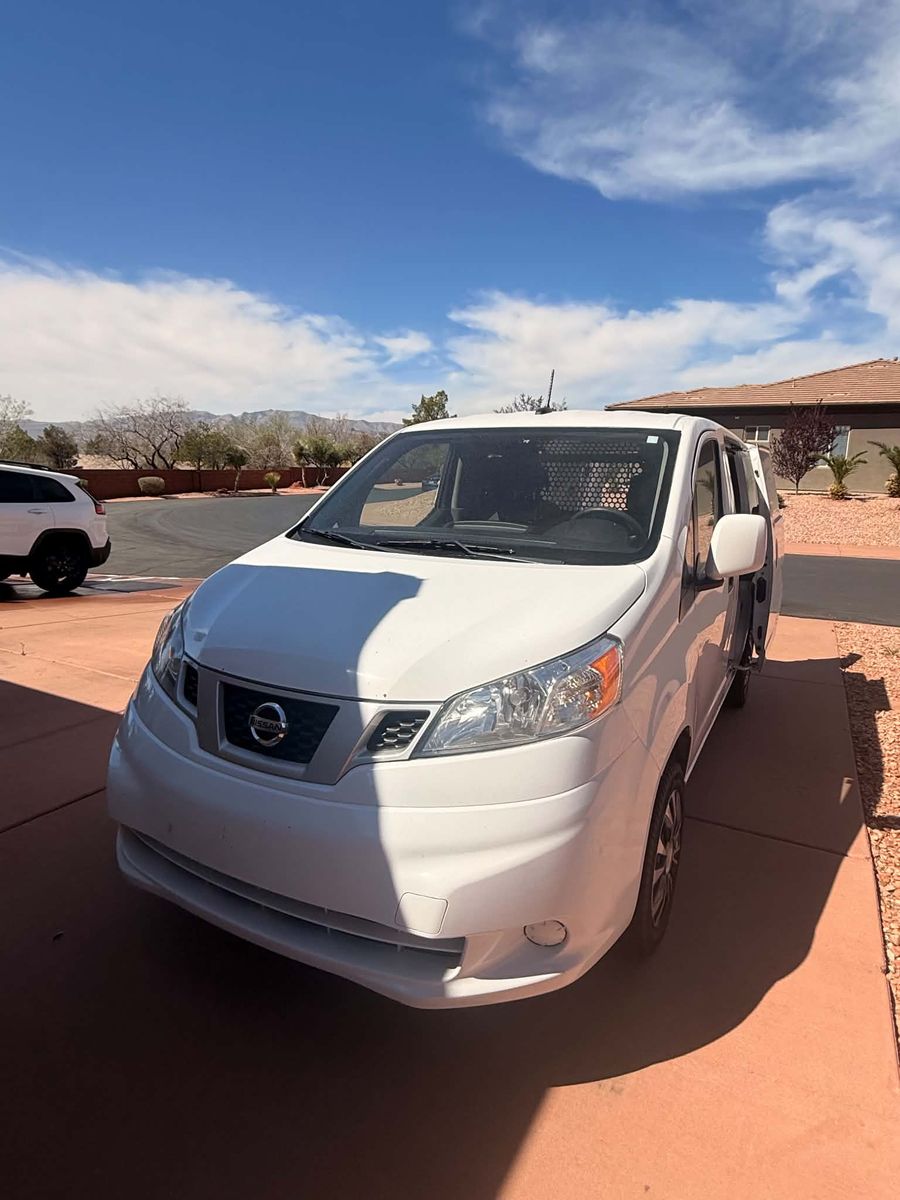 2021 Nissan NV SV