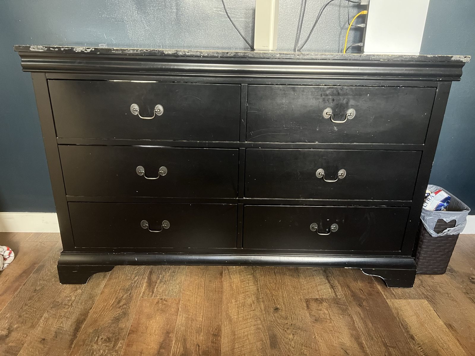 Dresser & nightstand