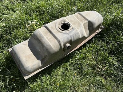 86-95 Chevy S-10 Tank