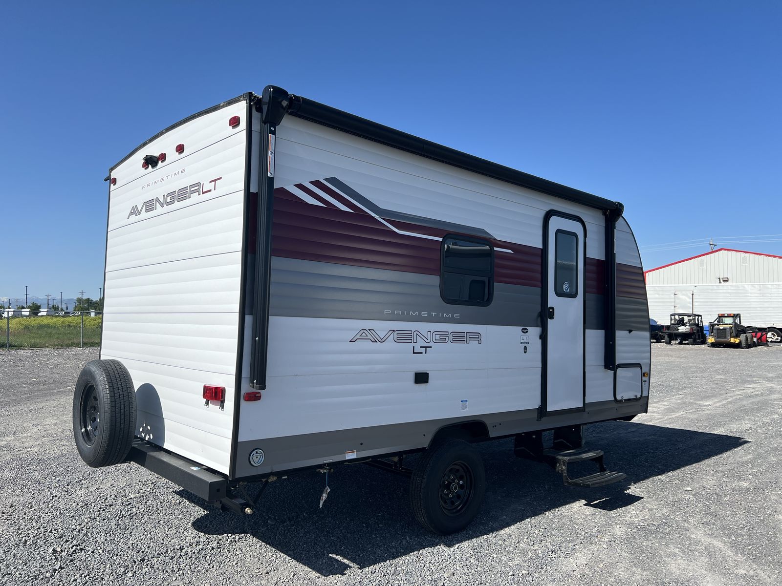 2025 Prime Time Avenger LT 16FQ – Lightweight, Comfortable, Adventure Ready