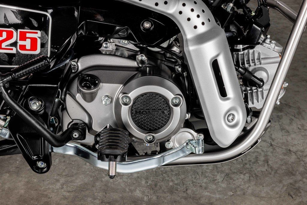 Main image 4