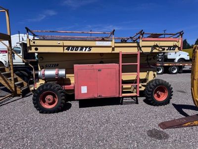 JLG SIZZR LIFT 400RTS