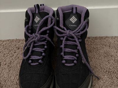 Columbia Boots