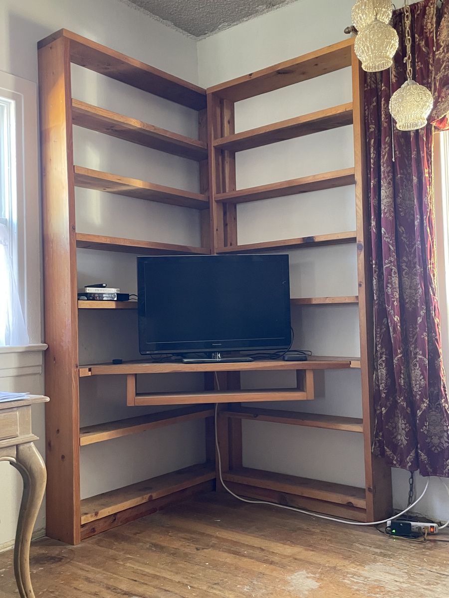 Entertainment Center/Bookshelf