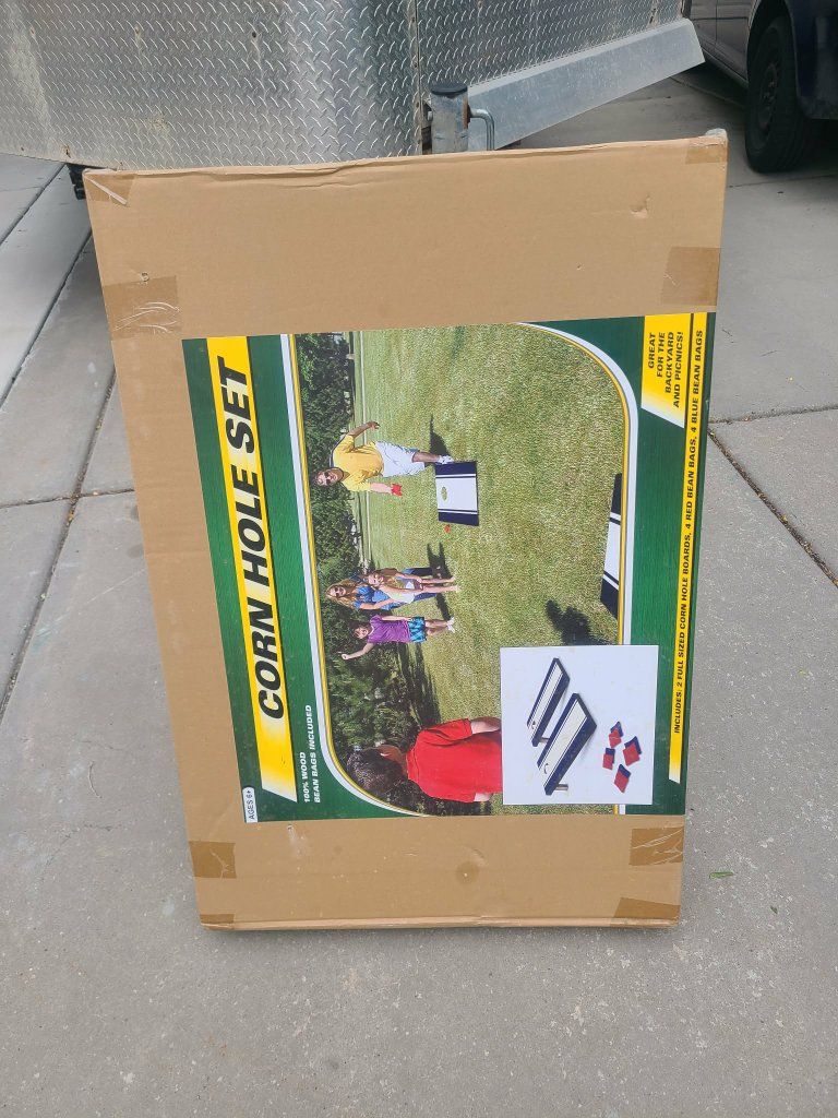 brand new Corn Hole set game