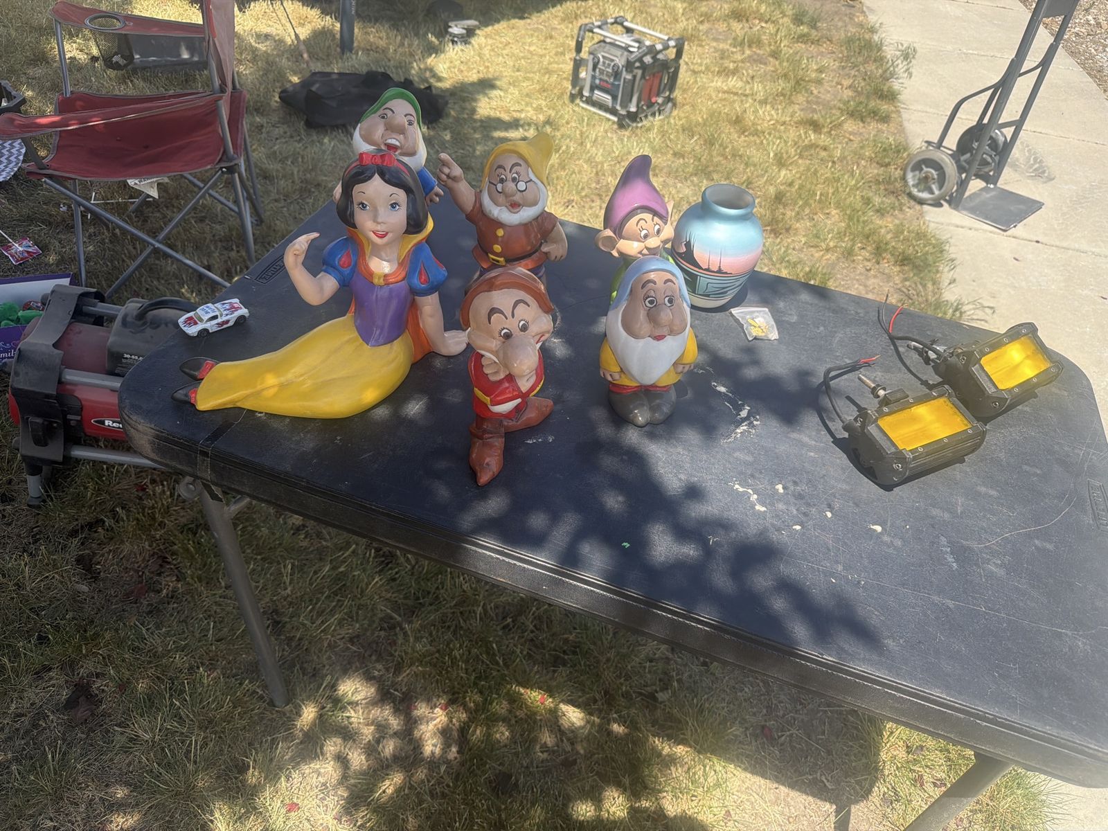 Main image 4
